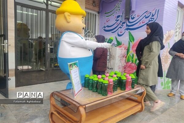 تقدیر از دانش‌آموزان دبیرستان مرضیه از سوی شرکت ملی گاز ایران