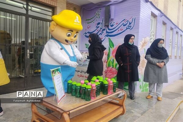 تقدیر از دانش‌آموزان دبیرستان مرضیه از سوی شرکت ملی گاز ایران