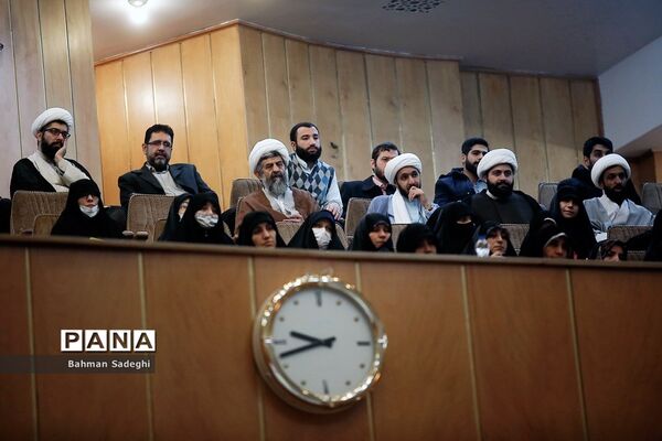 افتتاحیه دوره توانمندسازی ائمه جماعات روحانی مدارس