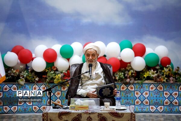 افتتاحیه دوره توانمندسازی ائمه جماعات روحانی مدارس