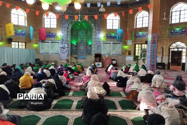 مراسم دعای ندبه مسئولان و دانش‌آموزان منطقه ۱۳