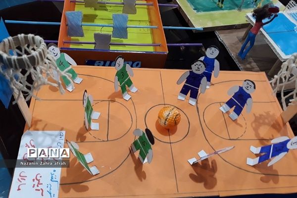 ساخت کاردستی‌های ورزشی در مدرسه حضرت زهرا(س) رودهن