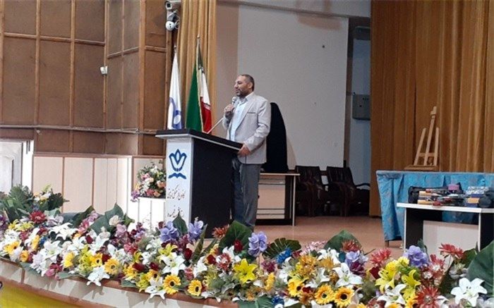 شناخت‌ مفاخر و شخصیت‌های تمدن‌ساز باعث تقویت همبستگی و هویت ملی می‌شود