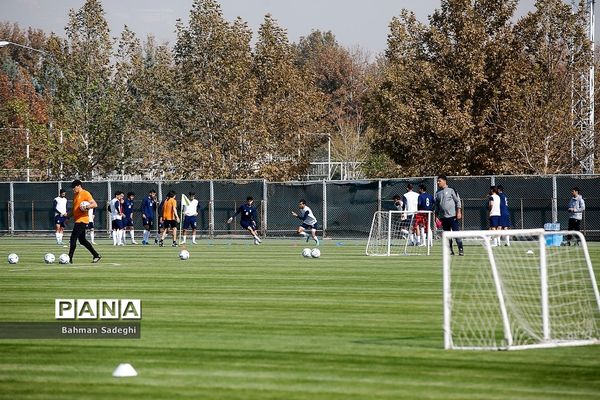 آخرین تمرین تیم ملی فوتبال ایران قبل از اعزام به جام جهانی