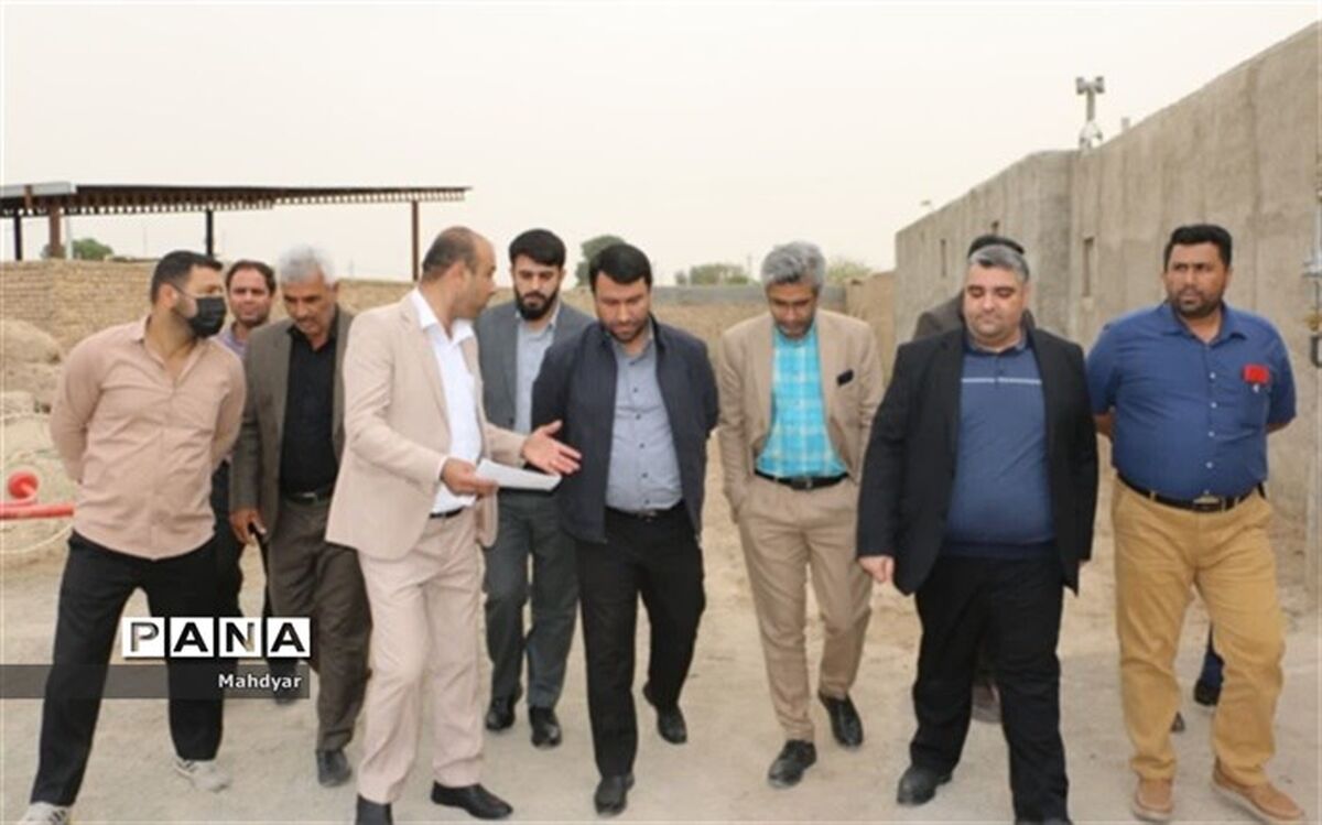 بازدید روستایی فرماندار ورامین از روستای آجربست بخش جوادآباد