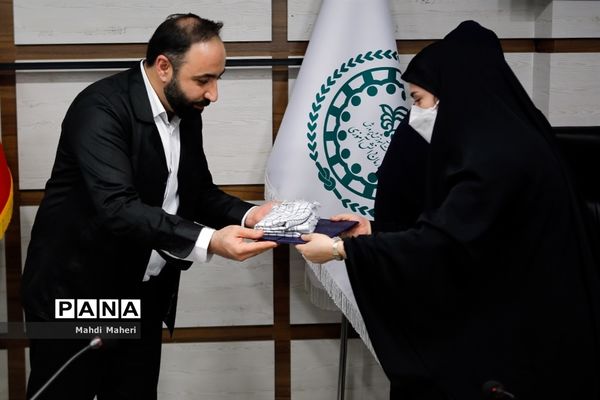 پنجمین نشست اداری قائم مقام سازمان دانش‌آموزی با کارکنان سازمان دانش‌آموزی مرکز