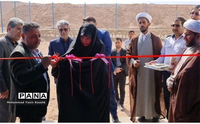 راه‌اندازی دستگاه آب‌‌شیرین کن در شهر خور