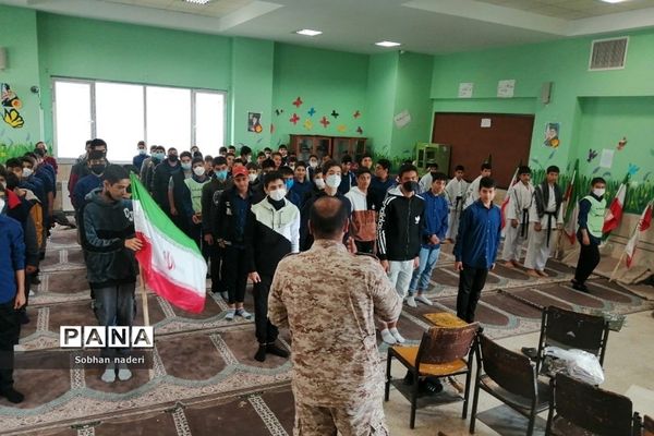 برگزاری جلسه بصیرتی پدافند غیرعامل‌ در مدرسه امام حسین(ع) رودهن