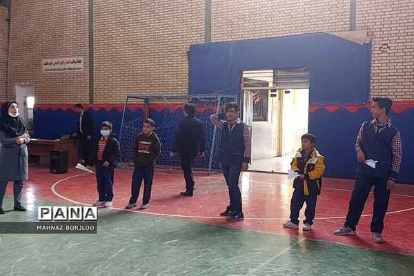 مسابقات منطقه‌ای موشک کاغذی در فشافویه