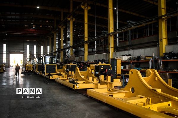 آیین واگذاری ۵۰۰ دستگاه اتوبوس شهری و ۵۰ بیل مکانیکی