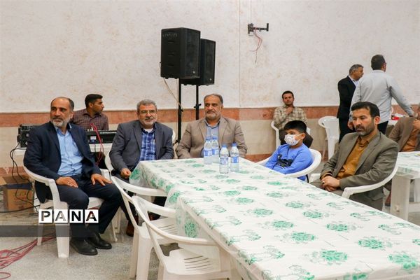 گردهمایی ناشران، نویسندگان، شاعران، فعالان کتابخانه‌ها در امیدیه