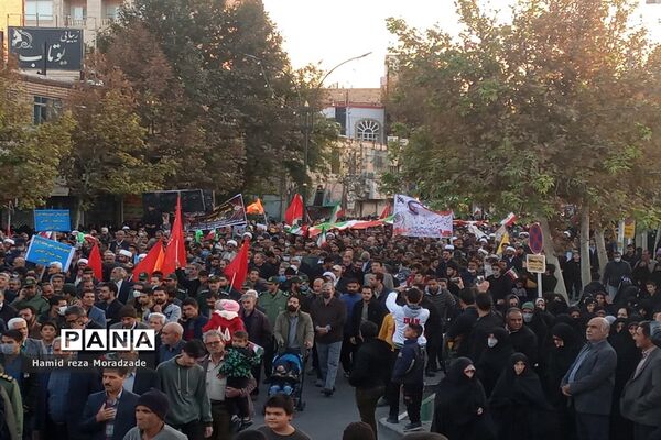 تشییع باشکوه شهید بسیجی مدافع امنیت حسن براتی در کاشمر