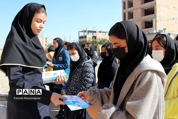 برگزاری مسابقه کتابخوانی در هنرستان سیمای ایمان بهارستان‌ دو