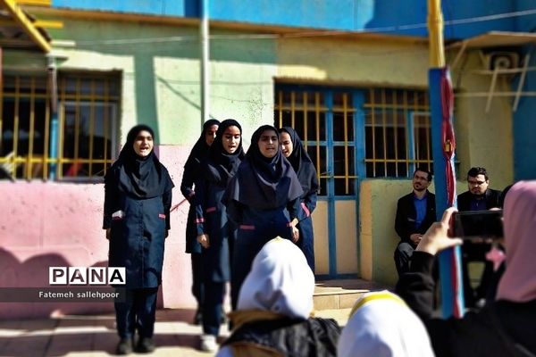 افتتاح کتابخانه دانش‌آموزی در شهرستان قرچک