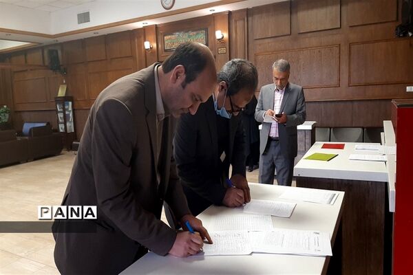 اولین نشست سراسری مدیران مدارس ناحیه۶ مشهد