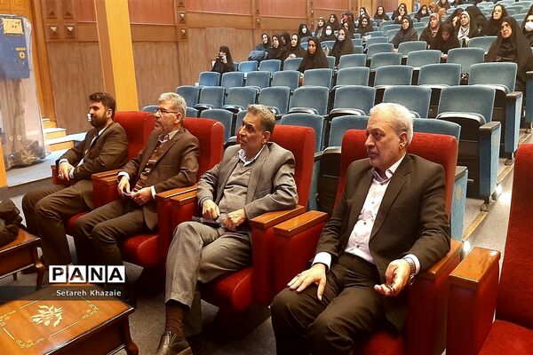 اولین نشست سراسری مدیران مدارس ناحیه۶ مشهد