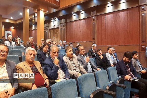 اولین نشست سراسری مدیران مدارس ناحیه۶ مشهد