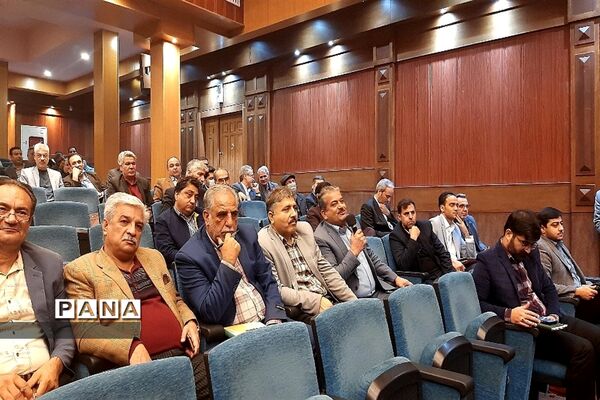 اولین نشست سراسری مدیران مدارس ناحیه۶ مشهد