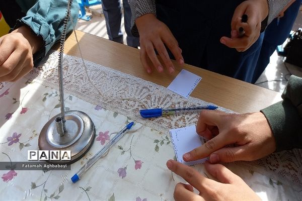 انتخابات شورای دانش‌آموزی در دبیرستان مرضیه شهرکرد