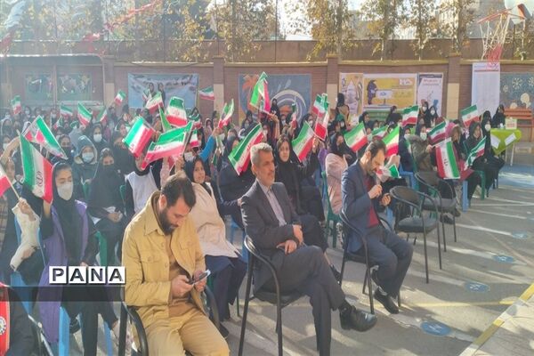 برگزاری انتخابات شورای دانش‌آموزی درآموزشگاه شهید‌زارع ناحیه ۳ کرج