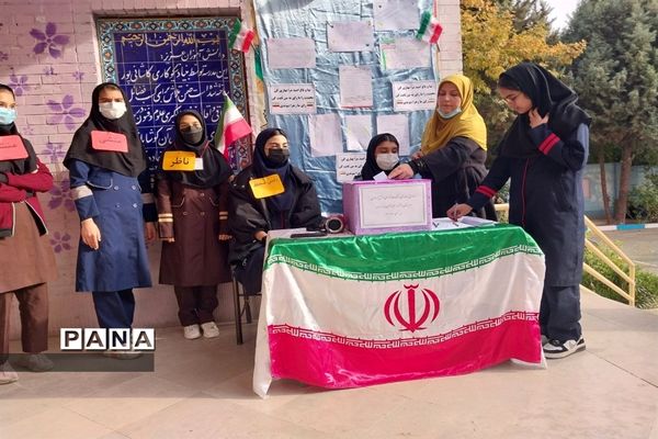 برگزاری مراسم انتخابات شورای دانش‌آموزی در مدارس ملارد