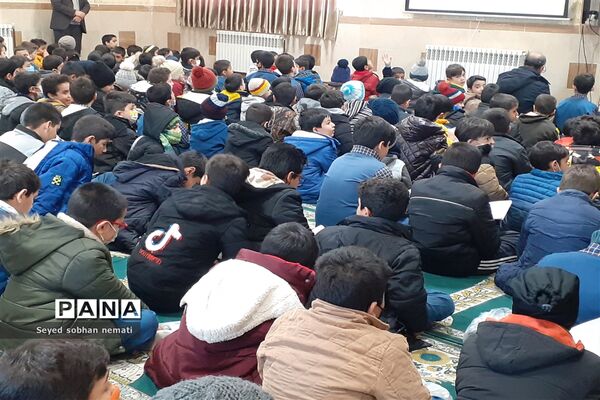 برگزاری مراسم زیارت عاشورا و گرامیداشت یاد شهدای دانش‌آموز حادثه شاهچراغ(ع)