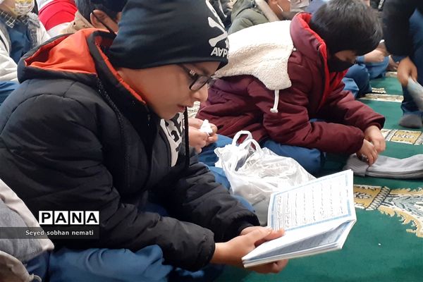 برگزاری مراسم زیارت عاشورا و گرامیداشت یاد شهدای دانش‌آموز حادثه شاهچراغ(ع)