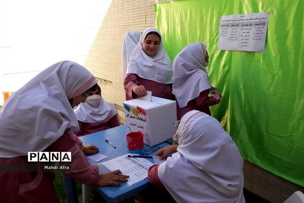 برگزاری انتخابات شوراهای دانش‌آموزی در مدارس شهرستان بهبهان