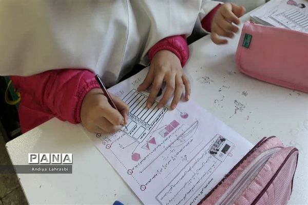 انتخابات شورای دانش‌آموزی درآموزشگاه الله اکبر اسلامشهر