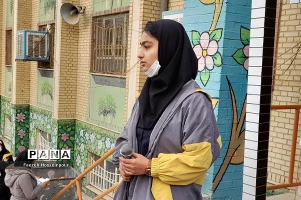 برگزاری مراسم انتخابات شورای دانش‌آموزی در دبیرستان حکمت ناحیه دو بهارستان