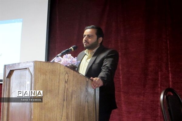 تقدیر از سرایداران مدارس شهرستان پردیس