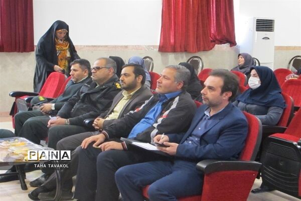 تقدیر از سرایداران مدارس شهرستان پردیس