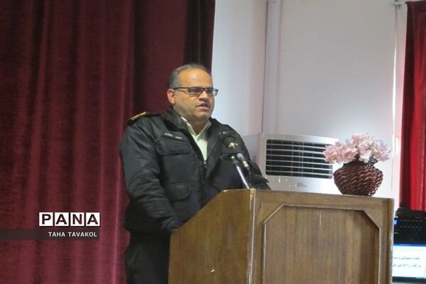 تقدیر از سرایداران مدارس شهرستان پردیس