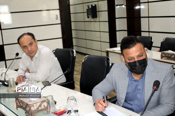 دومین نشست کمیته استانی مانور سراسری  زلزله و ایمنی  سازمان دانش‌آموزی استان بوشهر