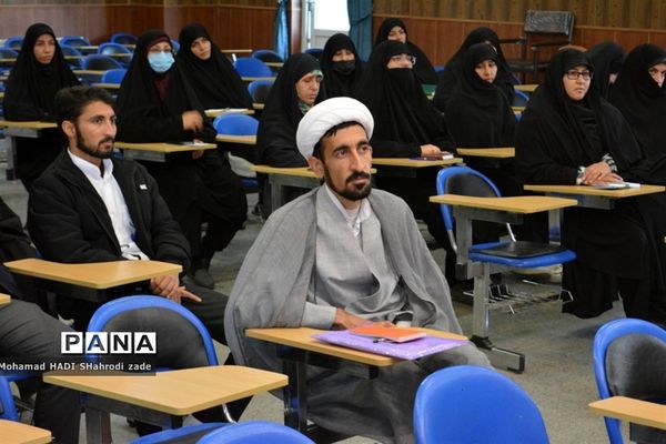 اولین جلسه توجیهی مربیان طرح امین و سرباز طلبه‌ها