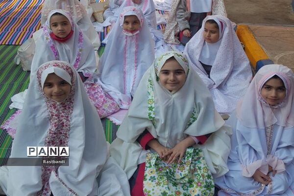 جشن عبادت کلاس سومی‌های دبستان اندیشه منطقه ۱۳