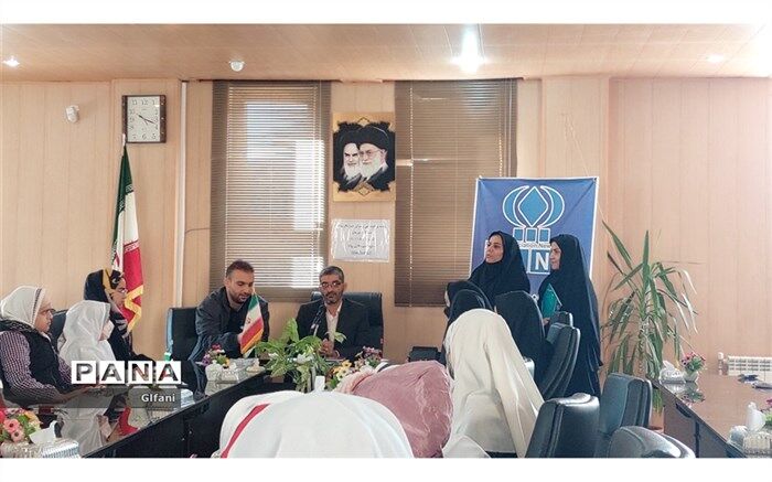 صداقت و وجدان کاری لازمه کار خبرنگاری است