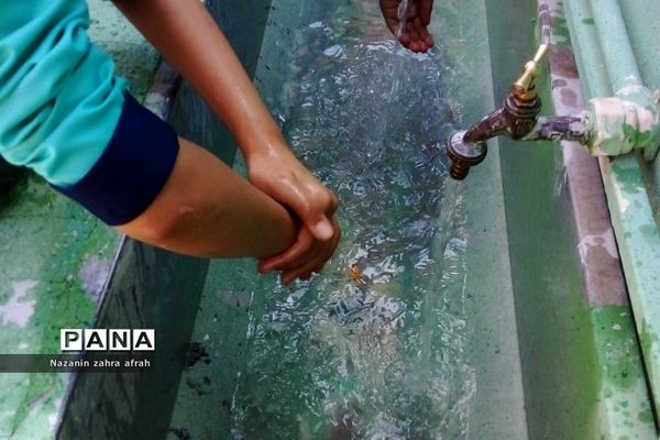 آموزش آداب نماز و برگزاری آن در مدرسه ابتدایی سما ۲ رودهن