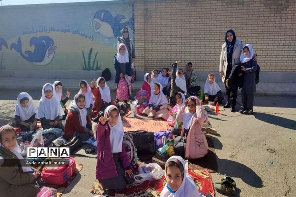 برگزاری مراسم هفته کتابخوانی در مدرسه توفیق رباط‌کریم