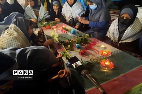 تجدید میثاق دانش‌آموزان مدرسه پاینده ناحیه یک اهواز با آرمان‌های شهدا