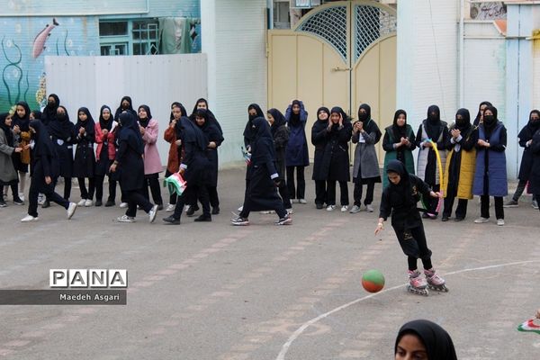 برگزاری المپیاد ورزشی درون مدرسه‌ای در دبیرستان شهید‌خدابخشی قم