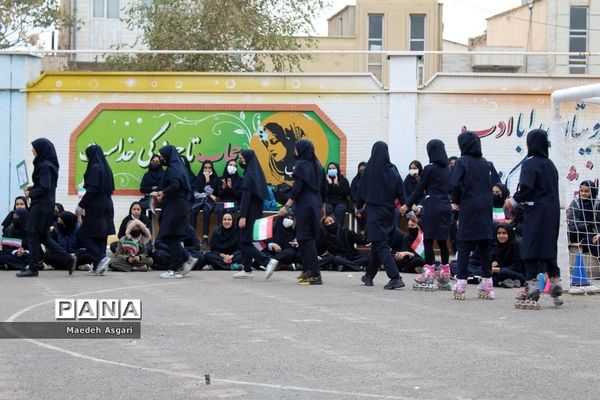 برگزاری المپیاد ورزشی درون مدرسه‌ای در دبیرستان شهید‌خدابخشی قم