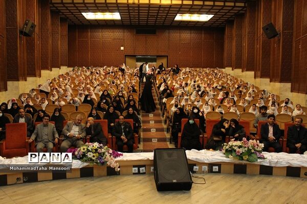 هشتمین دوره هفته مبارزه با اعتیاد و آسیب‌های اجتماعی در زنجان