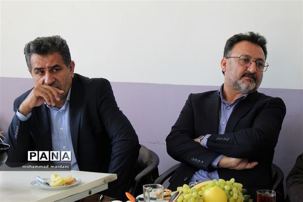 حضور سرزده نماینده مجلس شورای اسلامی از مدارس ناحیه دو ساری