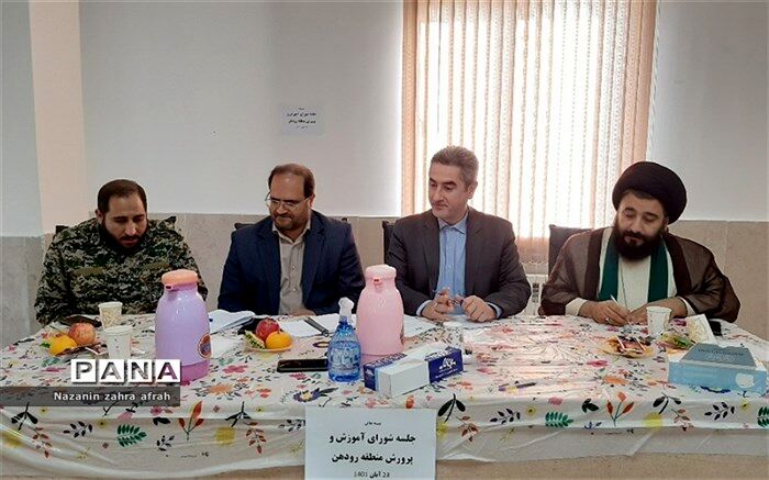 تبیین دستاوردهای نظام مقدس جمهوری اسلامی ایران باید در دستور کار معلمان قرار گیرد