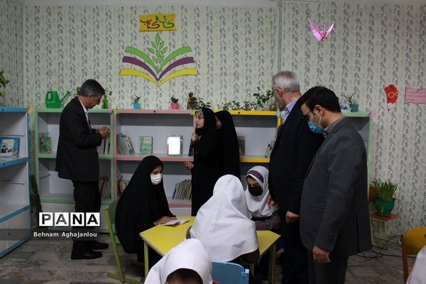 افتتاح کتابخانه کلاسی با عنوان «یار مهربان» در زنجان