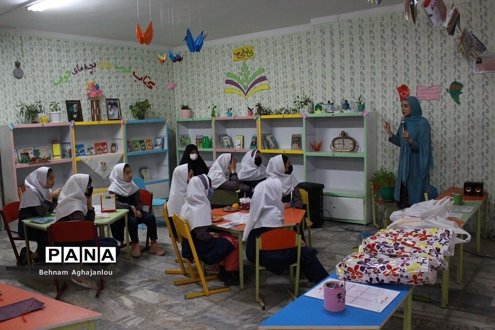 افتتاح کتابخانه کلاسی با عنوان «یار مهربان» در زنجان