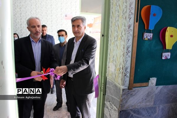 افتتاح کتابخانه کلاسی با عنوان «یار مهربان» در زنجان