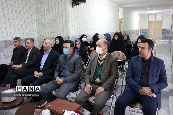 افتتاح کتابخانه کلاسی با عنوان «یار مهربان» در زنجان