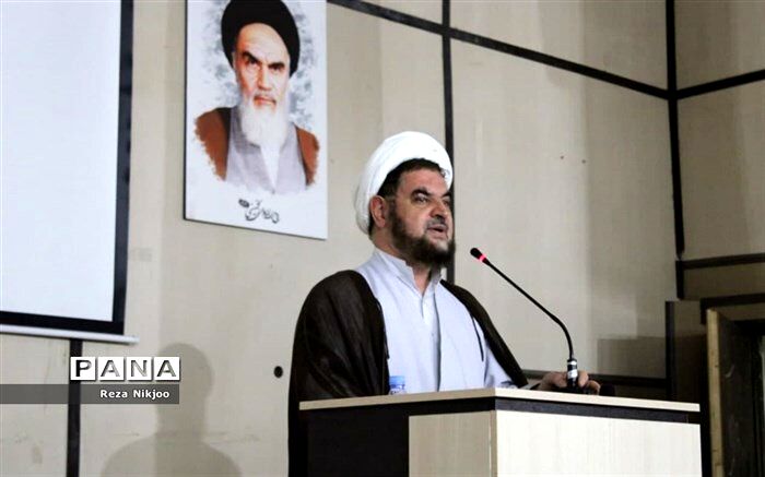 حمایت از دانش‌پژوهان عاملی موثر در موفقیت آنان است